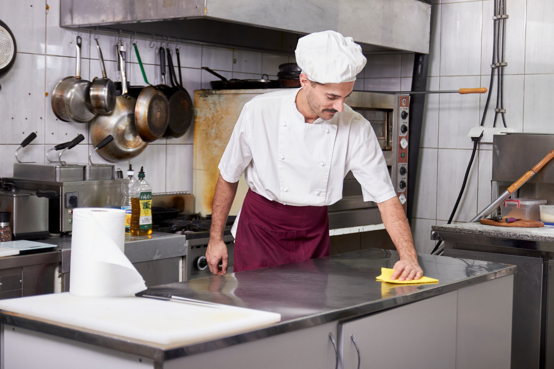 Safe chemical solution for cleaning restaurant kitchens